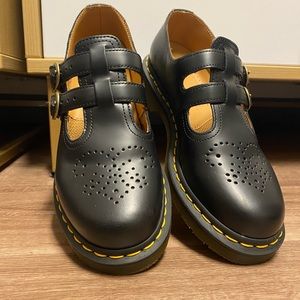 Dr. Martens smooth leather 8065
